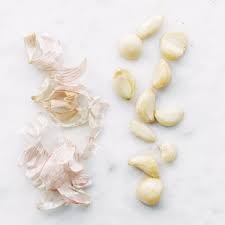 easy way to peel garlic